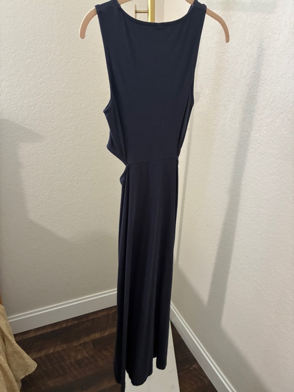 Beyond Yoga Navy Twist-yFront Midi Dress - Picture 4 of 5